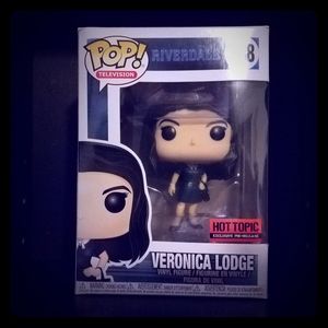 Hot topic exclusive Veronica Lodge pop funko.